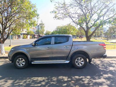Mitsubishi Triton 2019 Số sàn Xám