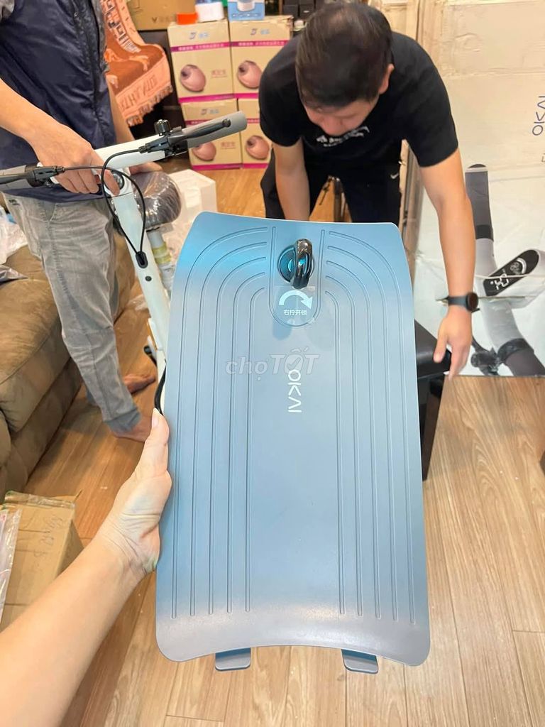 Xe điện gấp gọn OKAI EA10 màu trắng. Mua bán Xe điện tại Quận 5 Tp Hồ Chí Minh được đăng bởi Bảo Huỳnh Vĩnh hình 6