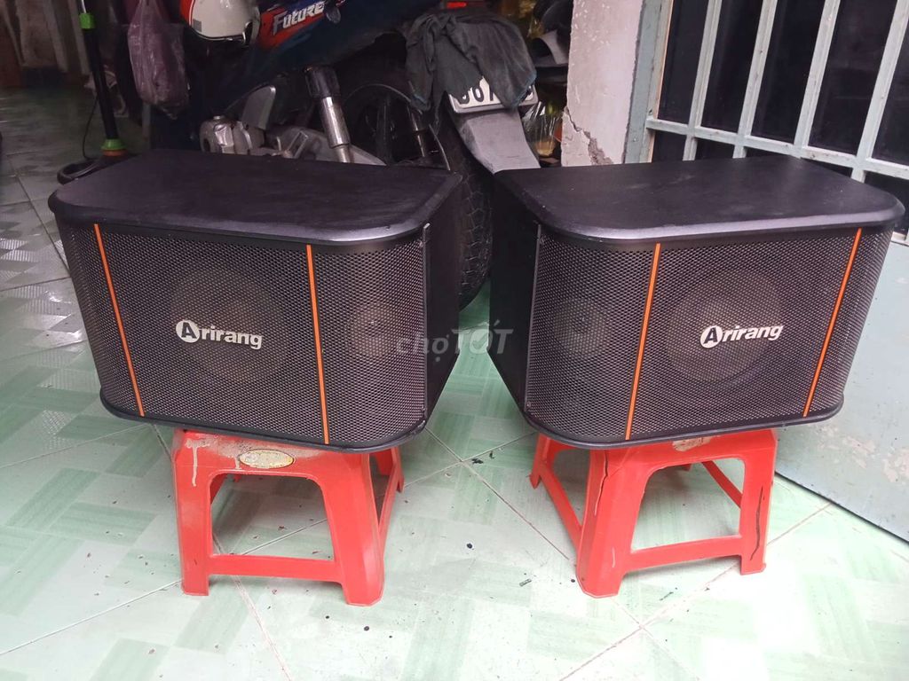 Loa karaoke Arirang TSE-T4 đẹp hay. Mua bán Tivi, Âm thanh tại Thành phố Thủ Đức Tp Hồ Chí Minh được đăng bởi Phan Hoàng Tuấn  hỏi chơi cho vui thì bỏ qua dùm  hình 1