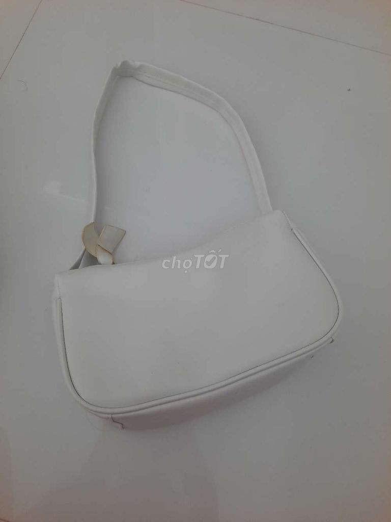 Túi xách Nữ Trắng Thanh lịch. Mua bán Túi xách tại Thị xã Vĩnh Châu Sóc Trăng được đăng bởi  Tuyet Gia hình 1