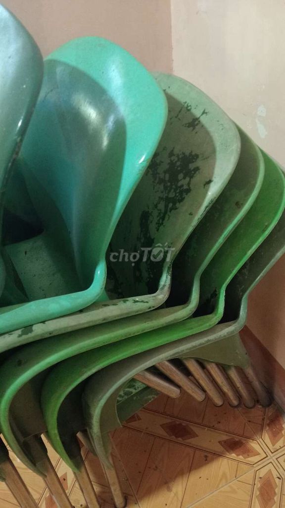 Ghế Nhựa Xanh Nữ Hoàng Quán Cà Phê. Mua bán Bàn ghế tại Huyện Vũng Liêm Vĩnh Long được đăng bởi Tuấn anh hình 1
