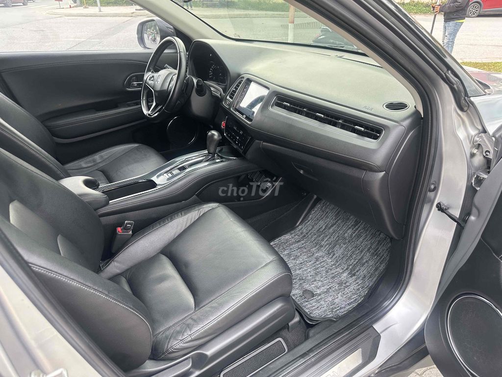 HR-V 1.8L sx 2018 nhập THÁI LAN. Mua bán Ô tô tại Quận Thanh Xuân Hà Nội được đăng bởi Minh Đức Oto Cũ hình 10