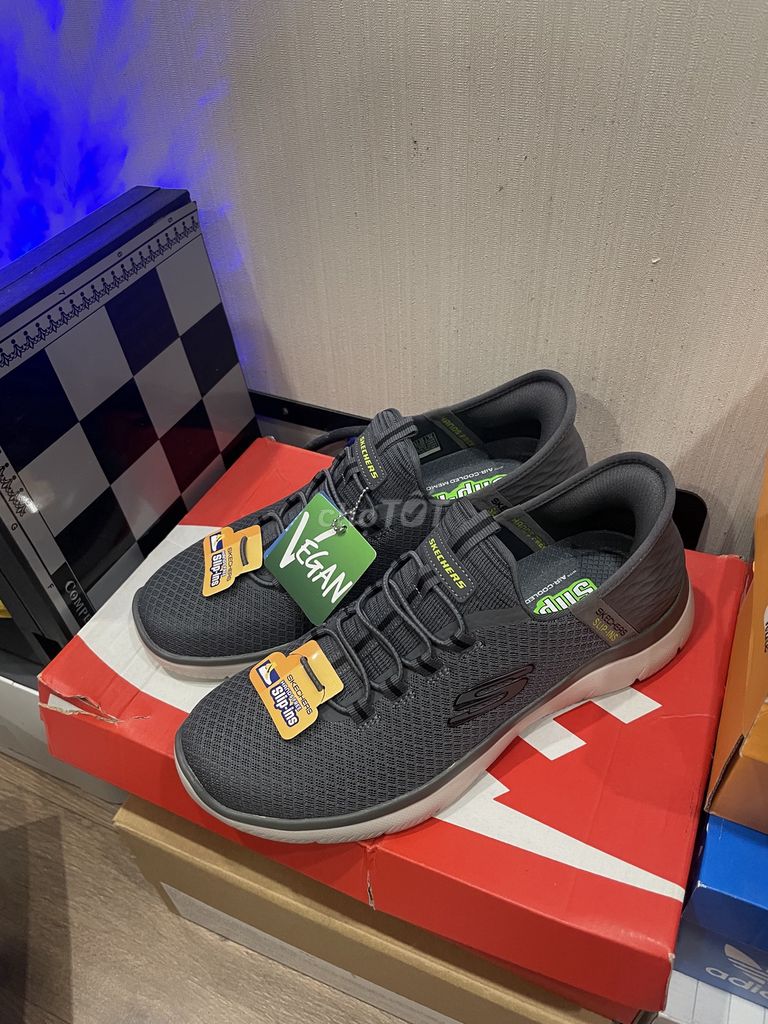 Giày thể thao Skechers Slip-ins Xám 39.5. Mua bán Giày dép tại Quận Nam Từ Liêm Hà Nội được đăng bởi Gia Khanhh hình 1