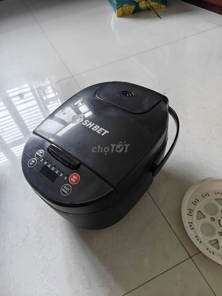 Nồi cơm điện SHBET Đen. Mua bán Bếp, lò, đồ điện nhà bếp tại Huyện Tân Biên Tây Ninh được đăng bởi Tuan kiet Phung hình 1