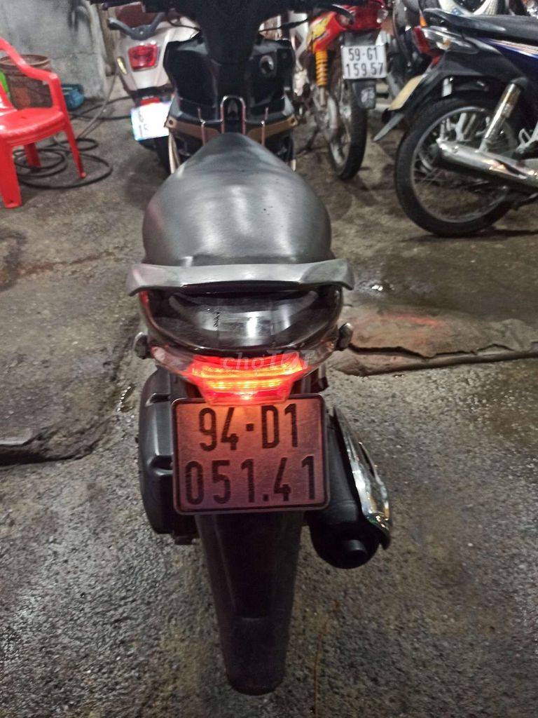 Suzuki Hayate 2011 Nâu 83093 km BS94 GTHL.. Mua bán Xe máy tại Quận Bình Tân Tp Hồ Chí Minh được đăng bởi LÊ TRUNG VIỄN. hình 2