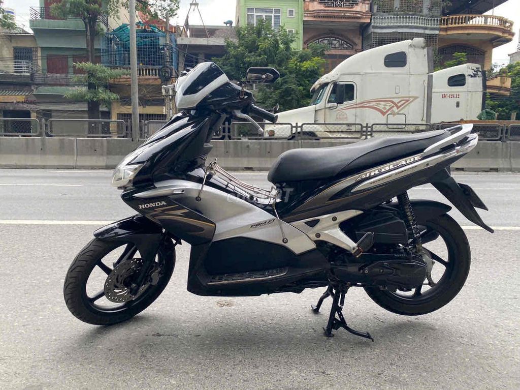 Airblade fi zin chất đẹp như hình. Mua bán Xe máy tại Quận Hồng Bàng Hải Phòng được đăng bởi Ly  hình 2