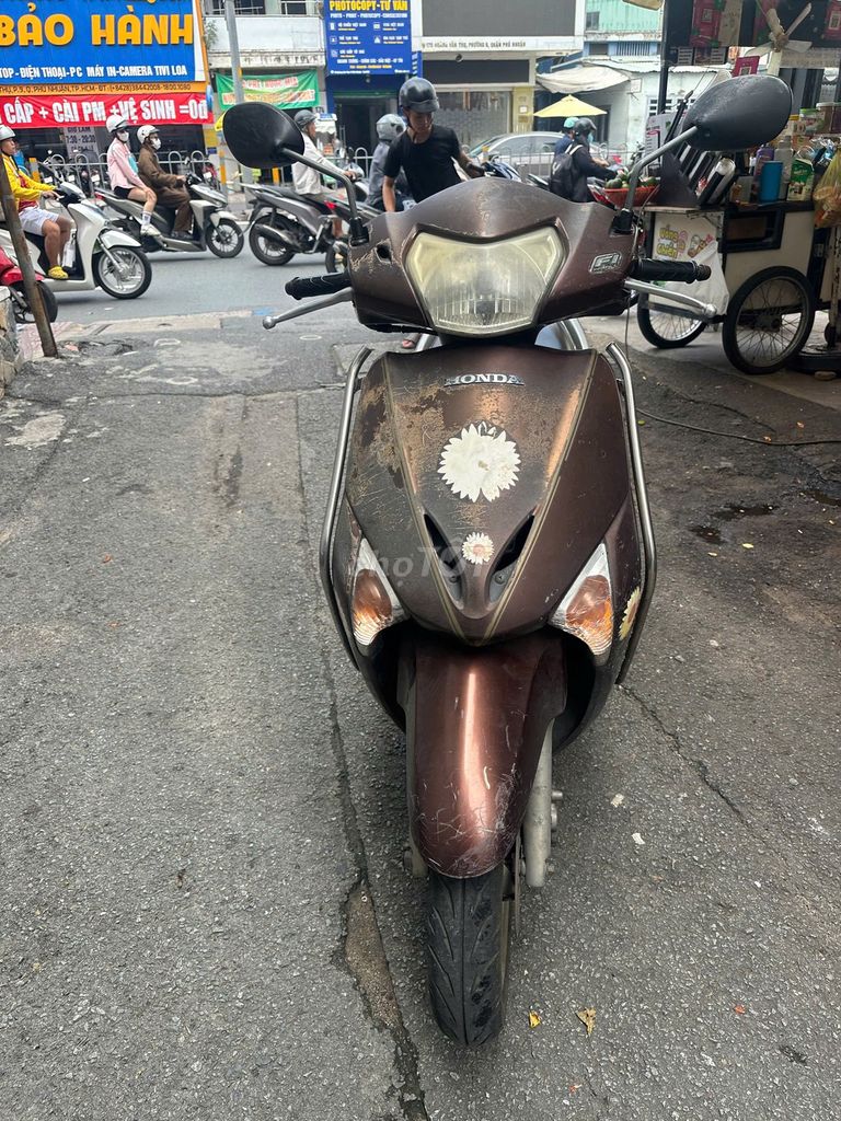 Honda Lead 110cc 2011 bs 59h1-09351