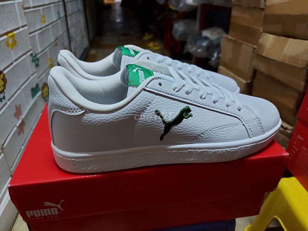 Mình cần bán 1 đôi giày thể thao hiệu PUMA size 42