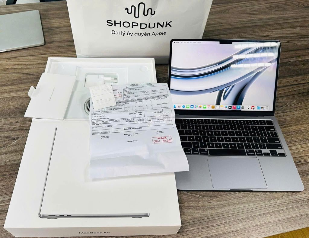 MacBookAirM3 13' 2024 Gray 8G/256G VN 99% fullbox