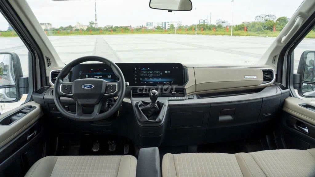Ford Transit 18c Bạc,trắng giá tốt giao ngay. Mua bán Ô tô tại Quận Bình Tân Tp Hồ Chí Minh được đăng bởi Khiêm Ford Phú Mỹ hình 7