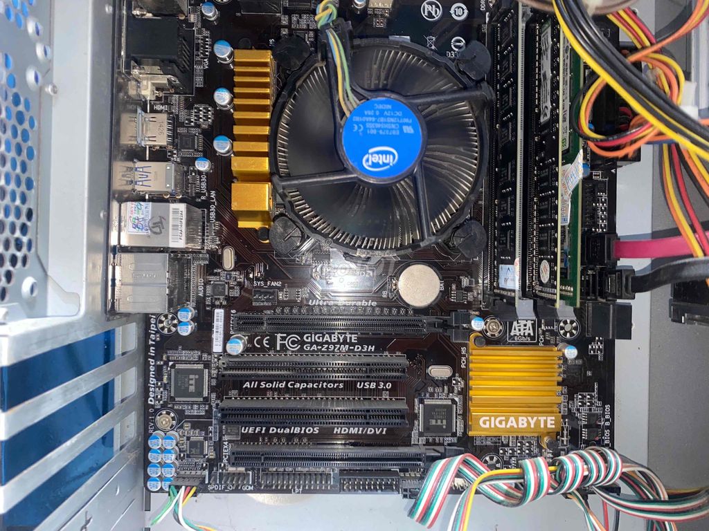 Mainboard Gigabyte Z97M-D3H i5-4570 20GB. Mua bán Linh kiện (RAM, Card...) tại Thành phố Thủ Đức Tp Hồ Chí Minh được đăng bởi Thanh hình 1