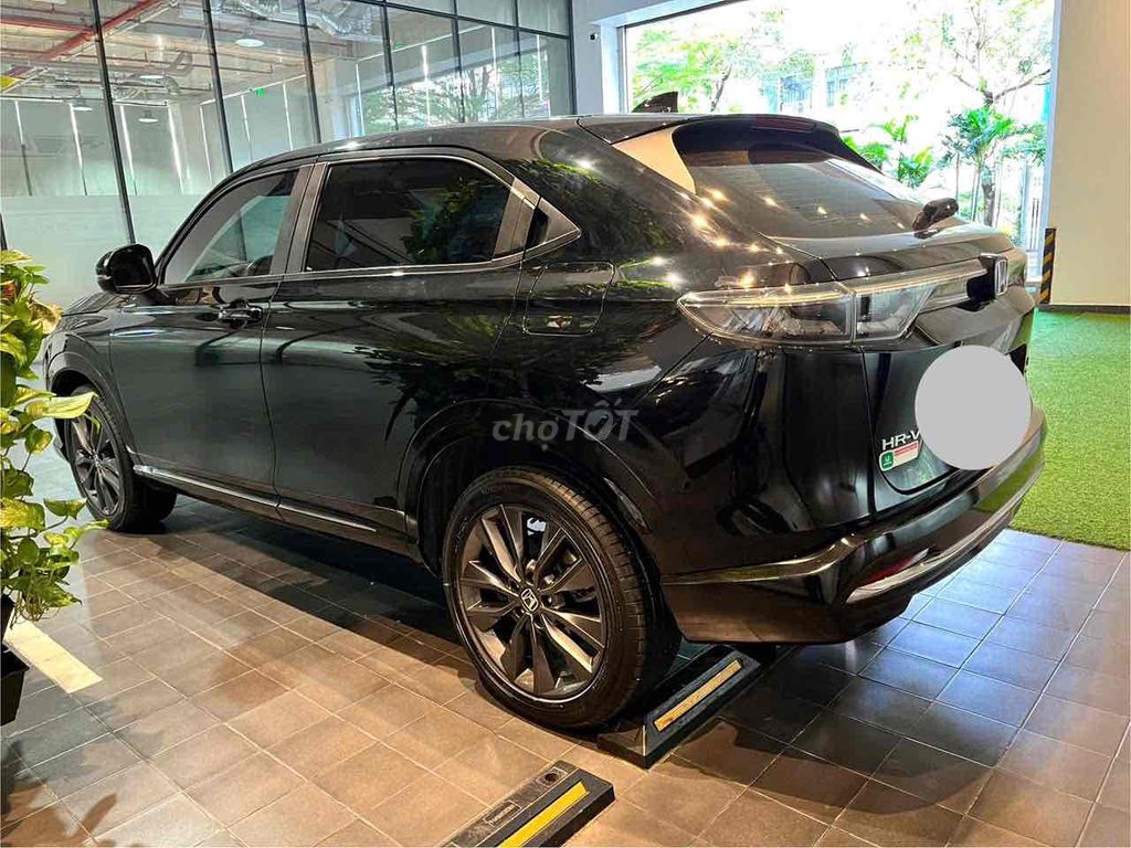 Honda HR-V RS 2024 - 19600 km - Vay 70%. Mua bán Ô tô tại Quận 7 Tp Hồ Chí Minh được đăng bởi Honda Ô Tô Sài Gòn Quận 7 hình 5