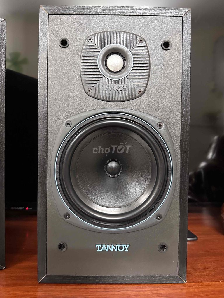 Loa Tannoy E11 sản xuất Anh Quốc