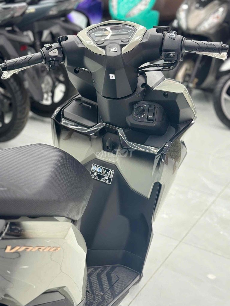 Vario 125 Xám xi măng loang đen. Hỗ trợ mua góp. Mua bán Xe máy tại Huyện Củ Chi Tp Hồ Chí Minh được đăng bởi Xe Máy Nhập Khẩu Củ Chi hình 4