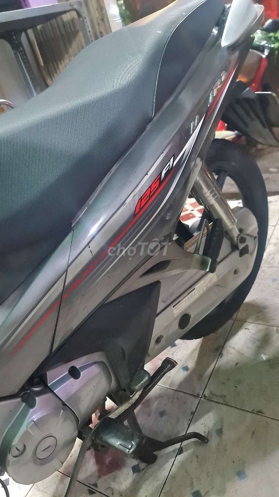 Honda Future 125 FI черный, серый