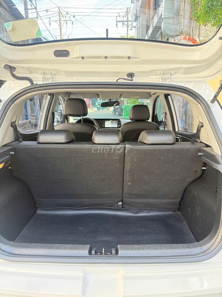 Hyundai Grand i10 2022 1.2 AT - 44000 km. Mua bán Ô tô tại Quận Bình Thạnh Tp Hồ Chí Minh được đăng bởi Nguyen van dat hình 6