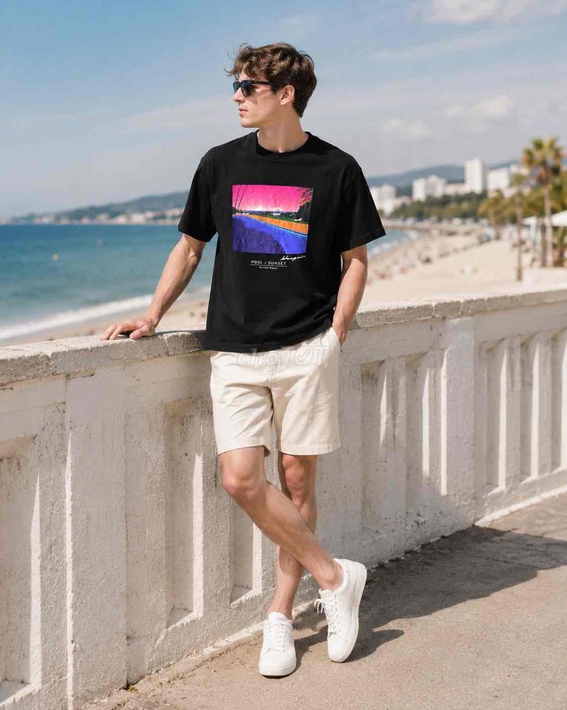 Áo phông Uniqlo Nam Đen size L Mới 98%. Mua bán Quần áo tại Huyện Hàm Tân Bình Thuận được đăng bởi 2hand LCT hình 1