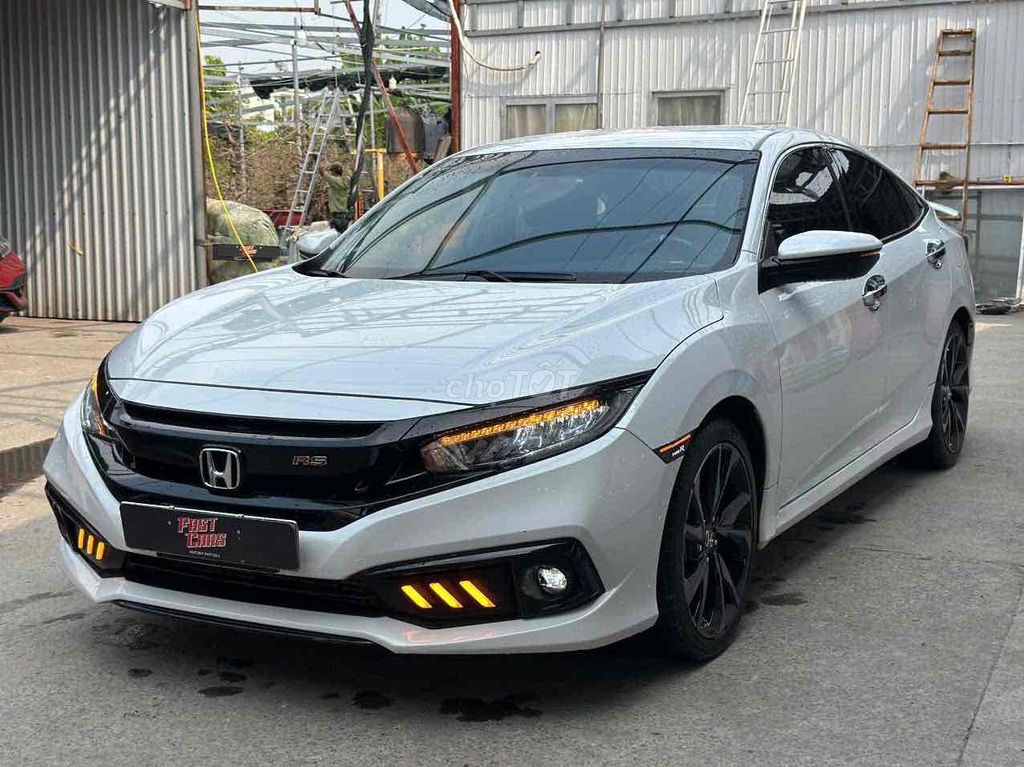 Honda Civic 2020 1.5RS lướt 58000 km xe zin ko lỗi