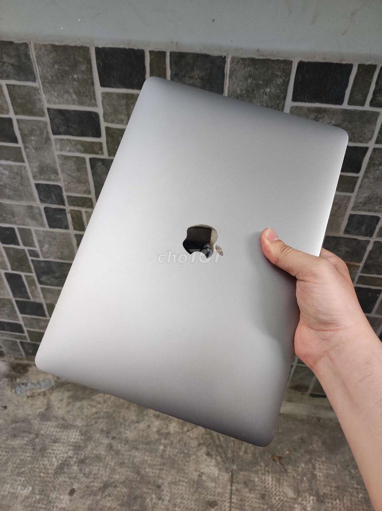 Apple MacBook Air M1 8GB/256GB Xám. Mua bán Laptop tại Quận 1 Tp Hồ Chí Minh được đăng bởi Huỳnh Khoa hình 1