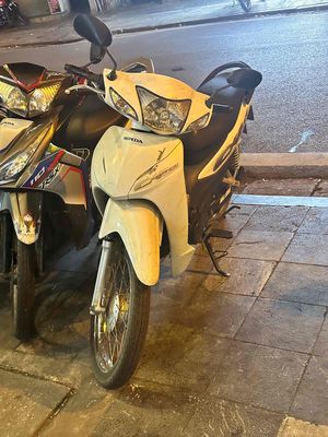 mình cần bán. Mua bán Xe máy tại Quận Hoàn Kiếm Hà Nội được đăng bởi Lại Duy Nam