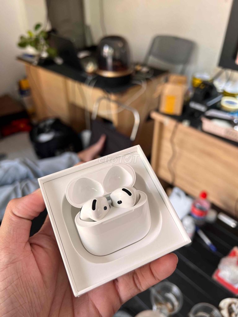 AIRPOD 4 chống ồn like new full box đẹp. Mua bán Tivi, Âm thanh tại Quận Bình Thạnh Tp Hồ Chí Minh được đăng bởi Nguyen Quoc Huy hình 1