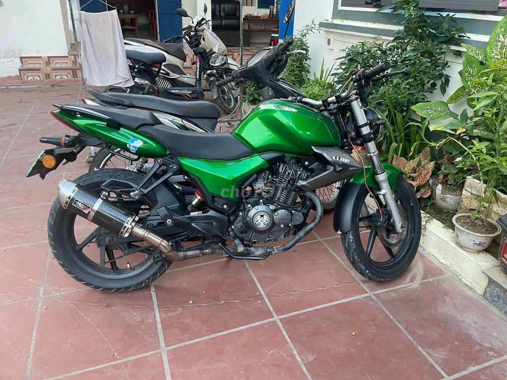 Benelli tnt150. Mua bán Xe máy tại Huyện Hưng Hà Thái Bình được đăng bởi Hiếu Vũ Duy hình 1