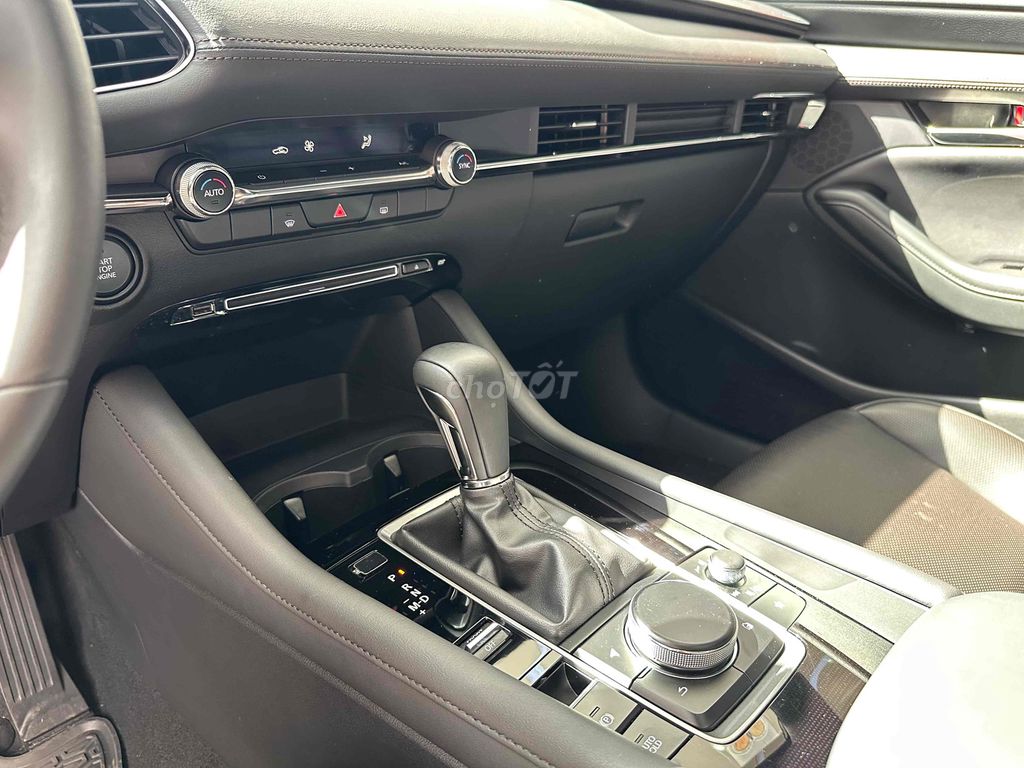 Mazda 3 1.5L Sport Premium 2022 - 28.000km. Mua bán Ô tô tại Quận Bình Tân Tp Hồ Chí Minh được đăng bởi Hai Tran Auto hình 9