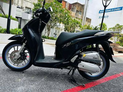 CHÂN HƠI NGẮN NÊN CẦN BÁN EM Honda SH125i