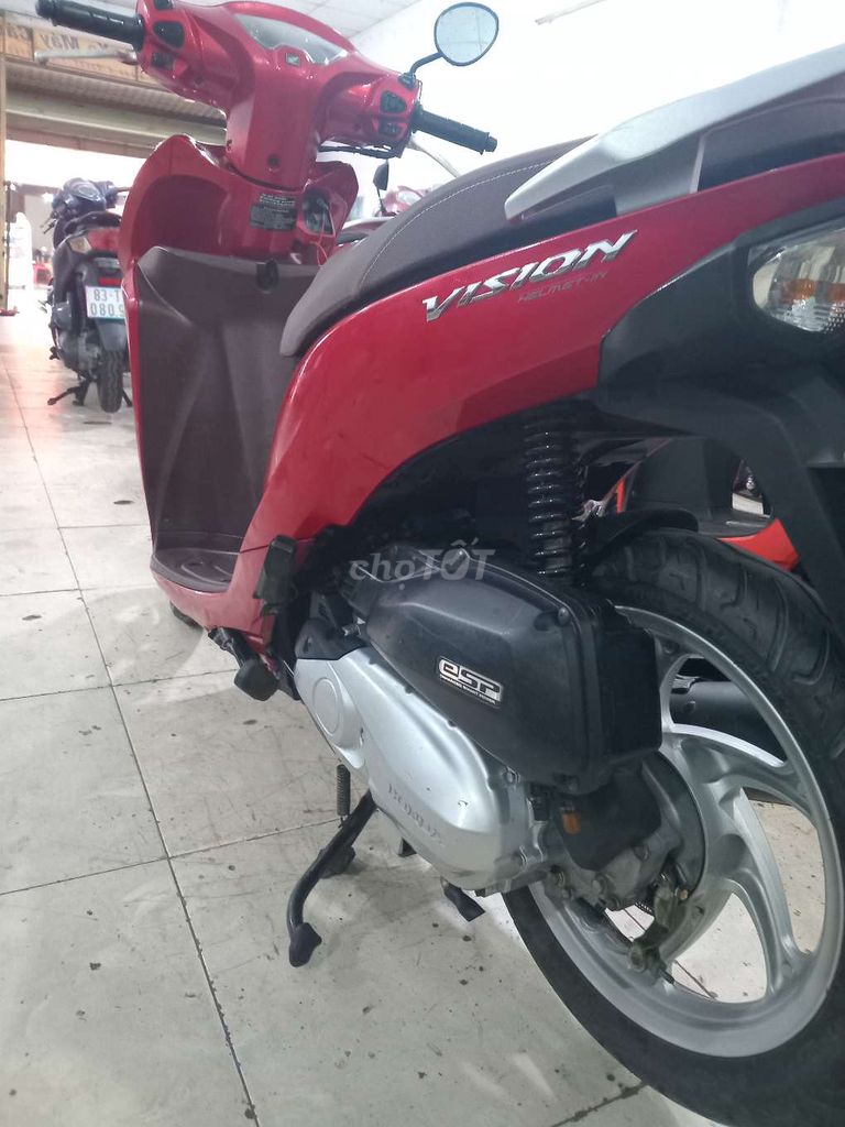 Honda Vision Đỏ. Mua bán Xe máy tại Quận Bình Tân Tp Hồ Chí Minh được đăng bởi Cường phát  hình 3