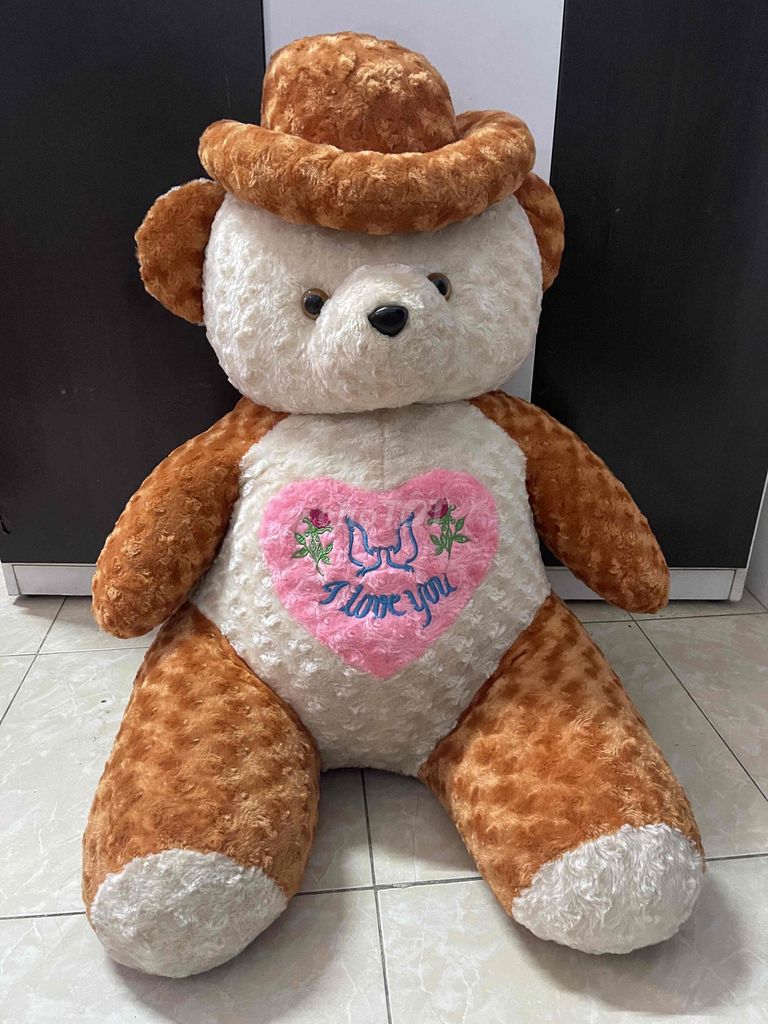 Gấu teddy 90cm có nón, chữ I Love You mới 95%