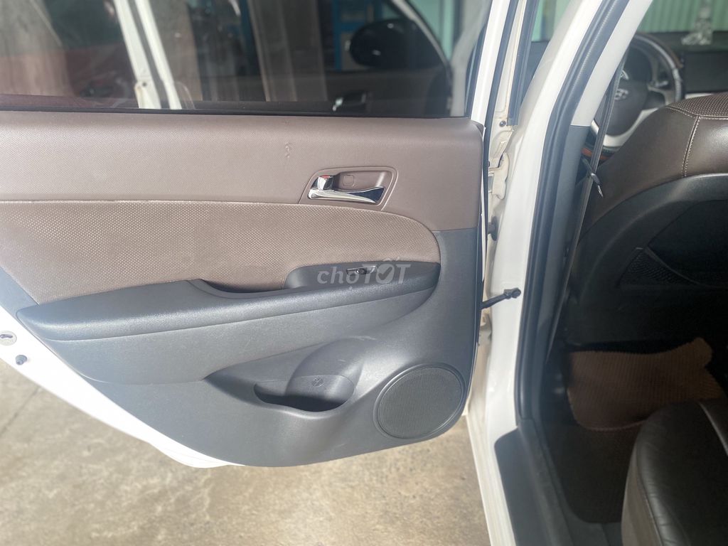 Hyundai i30 CW 2012 Trắng 93.000 km. Mua bán Ô tô tại Thành phố Thủ Dầu Một Bình Dương được đăng bởi Đoàn Tỉnh hình 4