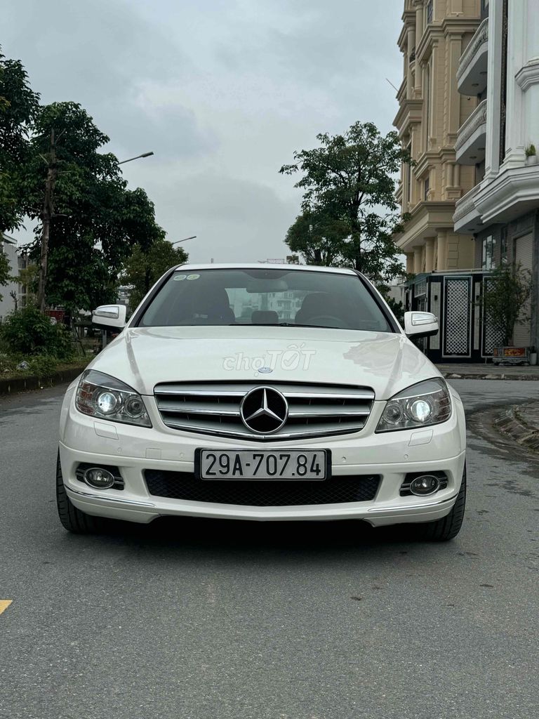 Mercedes-Benz C300Trắng Tự động. Mua bán Ô tô tại Huyện Đông Anh Hà Nội được đăng bởi vương văn chung  hình 1