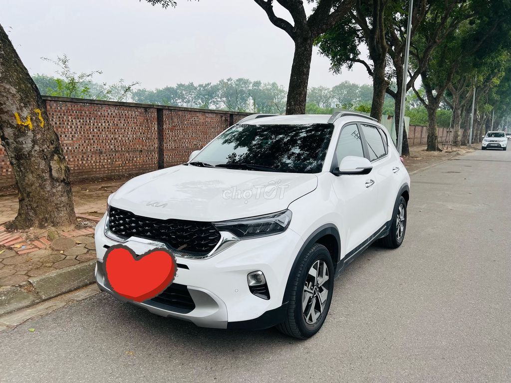 KIA Sonet 2022 Luxury 3v Trắng, xe gia đình. Mua bán Ô tô tại Quận Long Biên Hà Nội được đăng bởi Nhan Le hình 3