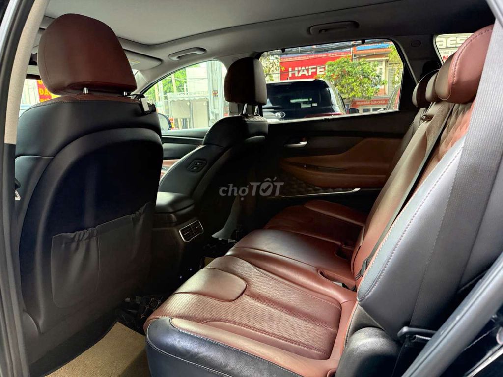 Hyundai santafe 2.2L - 65000 km. Mua bán Ô tô tại Thành phố Thủ Đức Tp Hồ Chí Minh được đăng bởi Ms Hiệp  hình 10