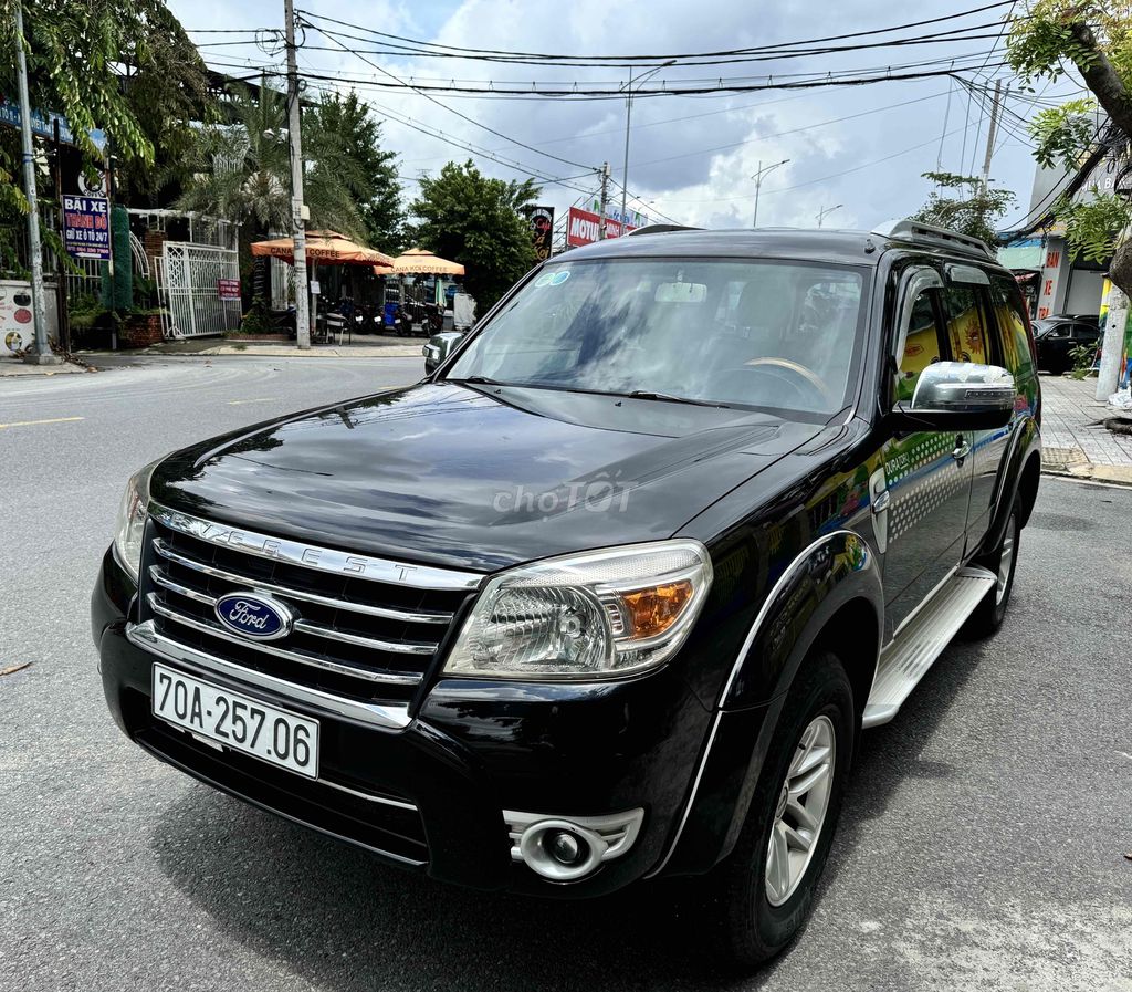 Ford Everest 2010 máy dầu cơ bắp