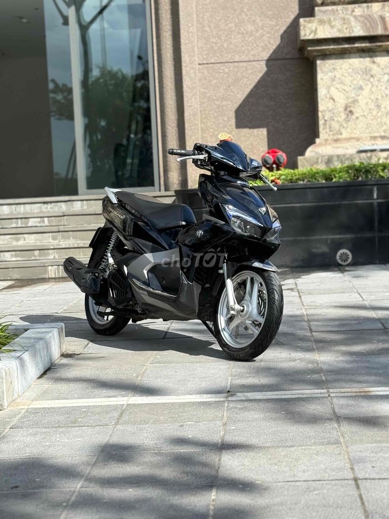 Air Blade đèn led xe nguyên bản từ mới Nguyên bản. Mua bán Xe máy tại Quận Ba Đình Hà Nội được đăng bởi Xe Máy Nam Thi hình 1