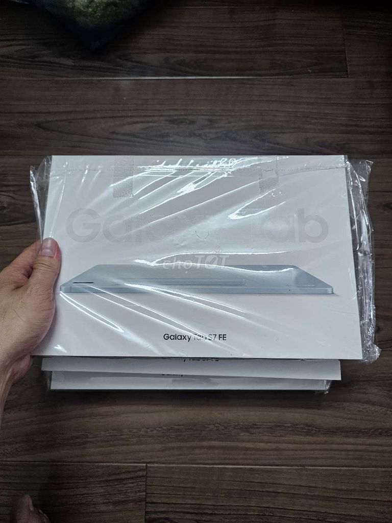 Samsung Tab s7 fe s7fe wifi new, ssvn. Mua bán Máy tính bảng tại Quận Tân Bình Tp Hồ Chí Minh được đăng bởi Sơn hình 1