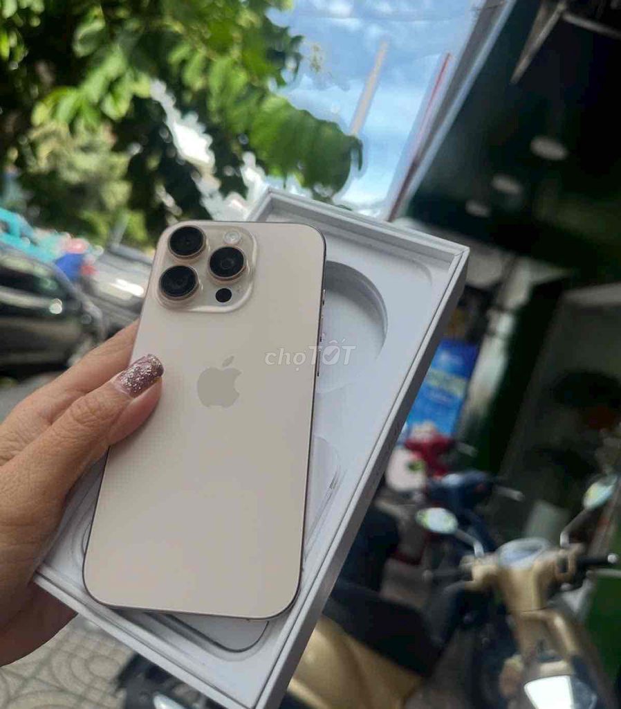 iphone 16pro 256gb vàng qtế mỹ pin94 zin keng. Mua bán Điện thoại tại Quận 3 Tp Hồ Chí Minh được đăng bởi Nam Á Mobile hình 1