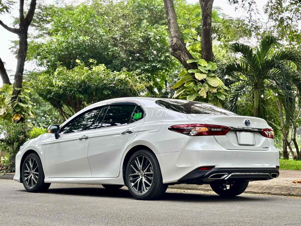 Toyota Camry 2023 2.5HV - 46821 km. Mua bán Ô tô tại Quận 7 Tp Hồ Chí Minh được đăng bởi Trần Kim Thanh hình 17