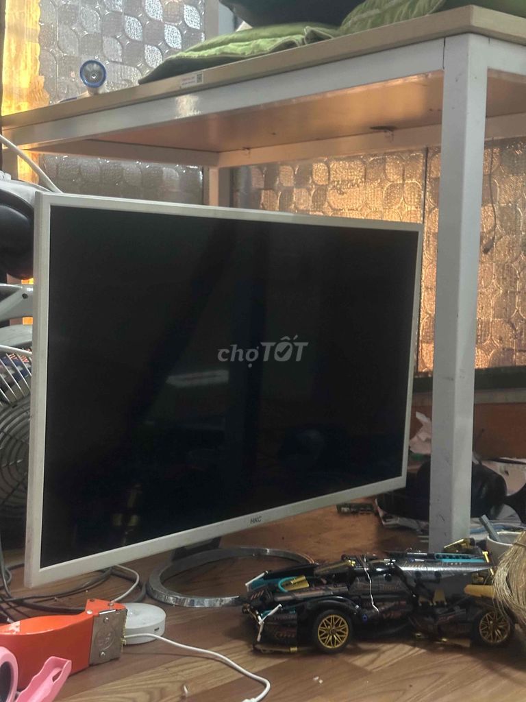 Màn hình HKC 60hz 32inch Trắng - và TV. Mua bán Phụ kiện (Màn hình, Chuột...) tại Quận Hoàng Mai Hà Nội được đăng bởi Hoàng Quốc Việt  hình 1