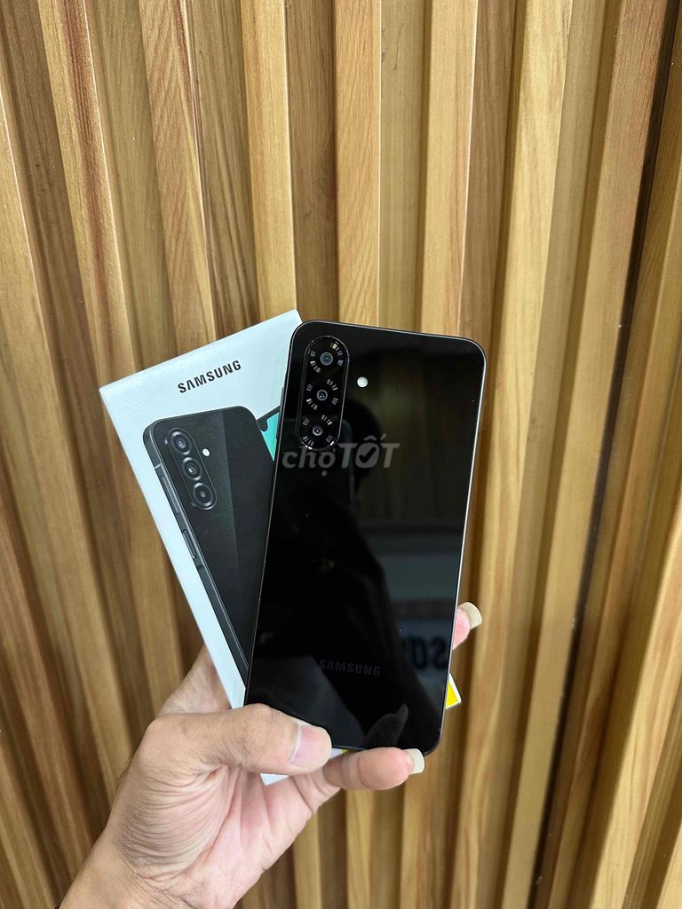 Samsung Galaxy A26 5G 6GB/128GB Đen Việt Nam. Mua bán Điện thoại tại Quận 8 Tp Hồ Chí Minh được đăng bởi Lê Đặng Minh Khang hình 1