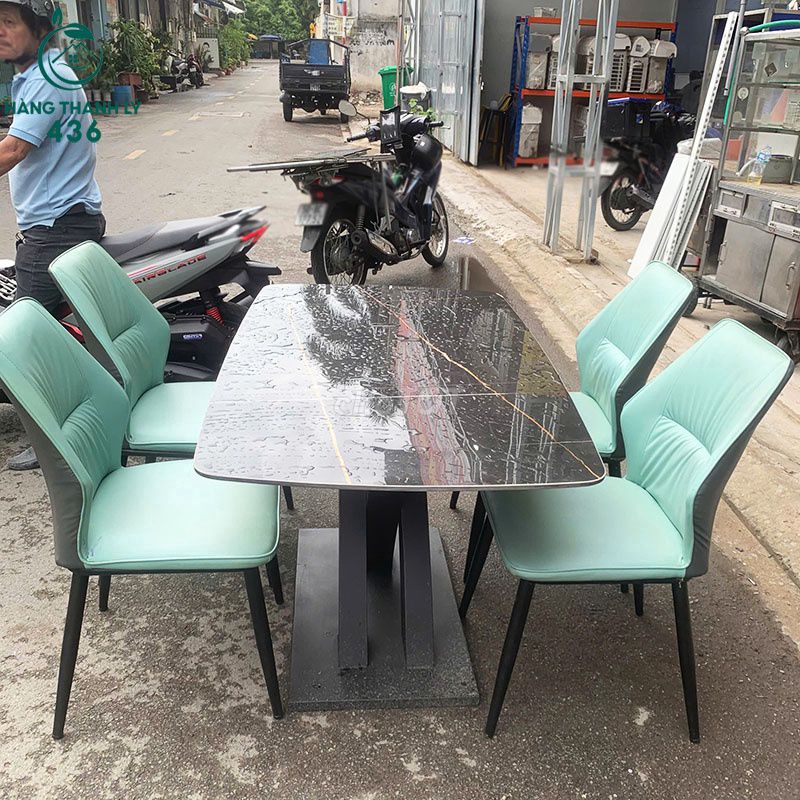 Bộ Bàn Ăn Mặt Đá, Chân Kim Loại 4 Ghế Cũ Mới 90%. Mua bán Bàn ghế tại Quận Tân Phú Tp Hồ Chí Minh được đăng bởi Công Ty TNHH TM DV INKPRO hình 1