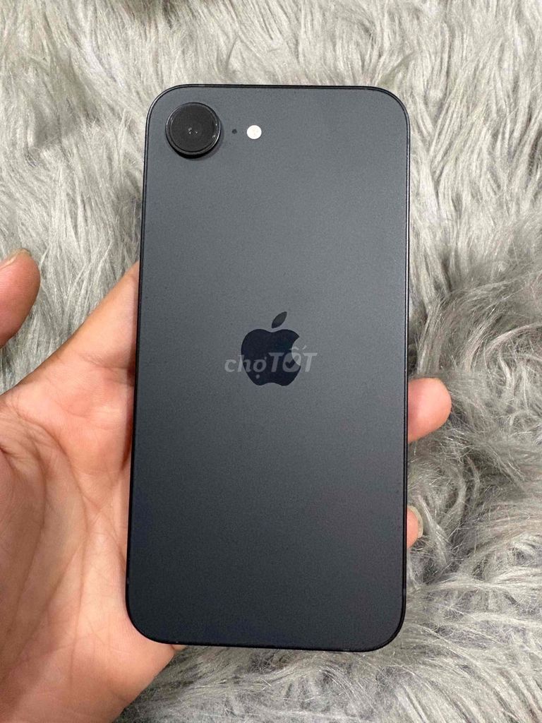 iPhone 16e 128GB Đen rin áp pin 100%. Mua bán Điện thoại tại Thành phố Thủ Đức Tp Hồ Chí Minh được đăng bởi đỗ huy hình 1
