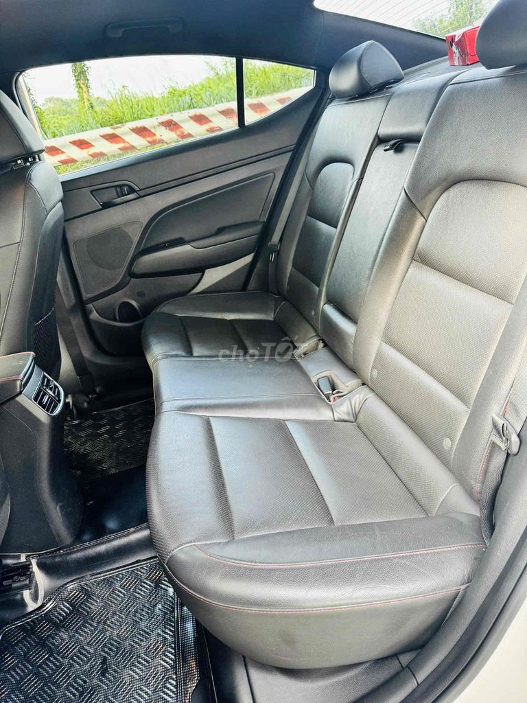 Hyundai Elantra 2019 1.6AT Turbo Sport- 89000 km. Mua bán Ô tô tại Thành phố Thủ Đức Tp Hồ Chí Minh được đăng bởi Trần Quốc Bảo hình 8