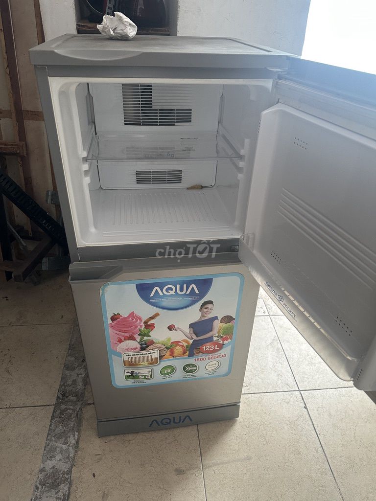 Tủ lạnh Aqua 130L sinh viên xài mới đẹp k ám ố. Mua bán Tủ lạnh tại Quận 3 Tp Hồ Chí Minh được đăng bởi Tan Na hình 1