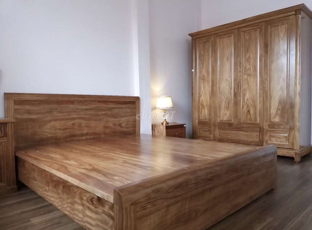 Giường ngủ gỗ tếch tự nhiên. Mua bán Giường, chăn ga gối nệm tại Quận Kiến An Hải Phòng được đăng bởi Thu Trang Trần hình 1