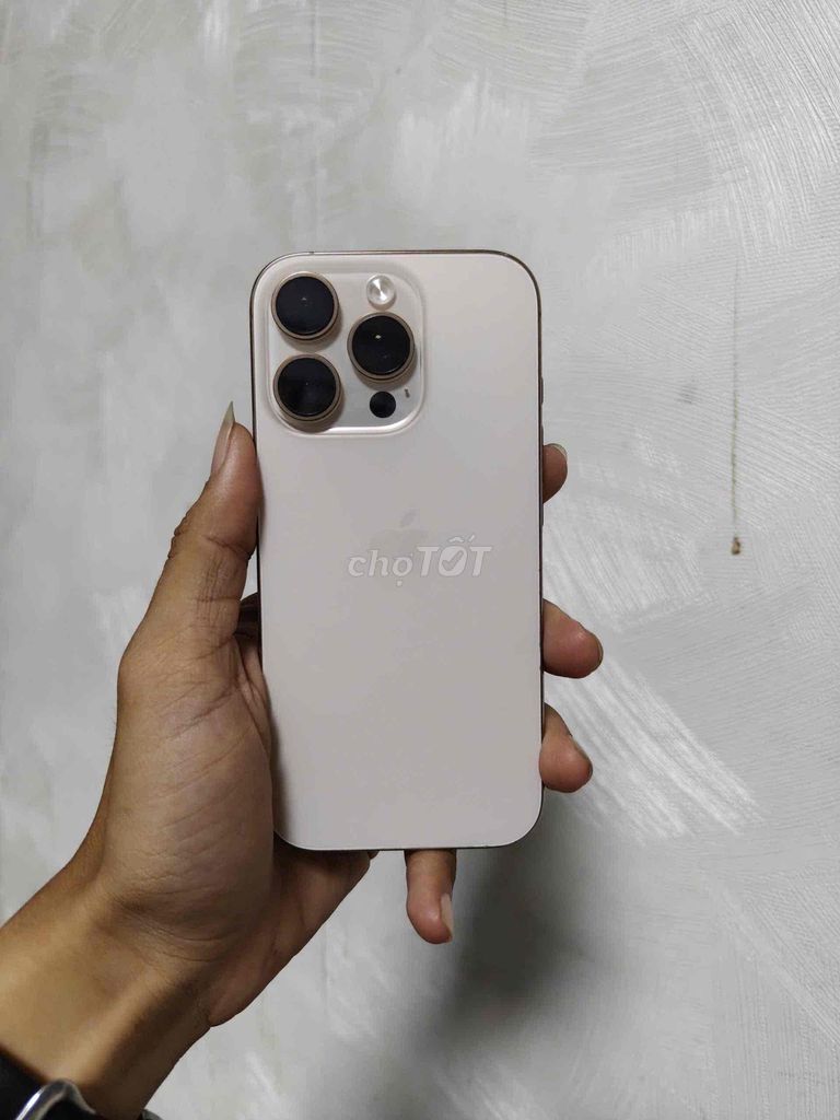 Apple iPhone 16 Pro 128GB Vàng Pin 9x-100%. Mua bán Điện thoại tại Quận 7 Tp Hồ Chí Minh được đăng bởi T49 Store hình 1