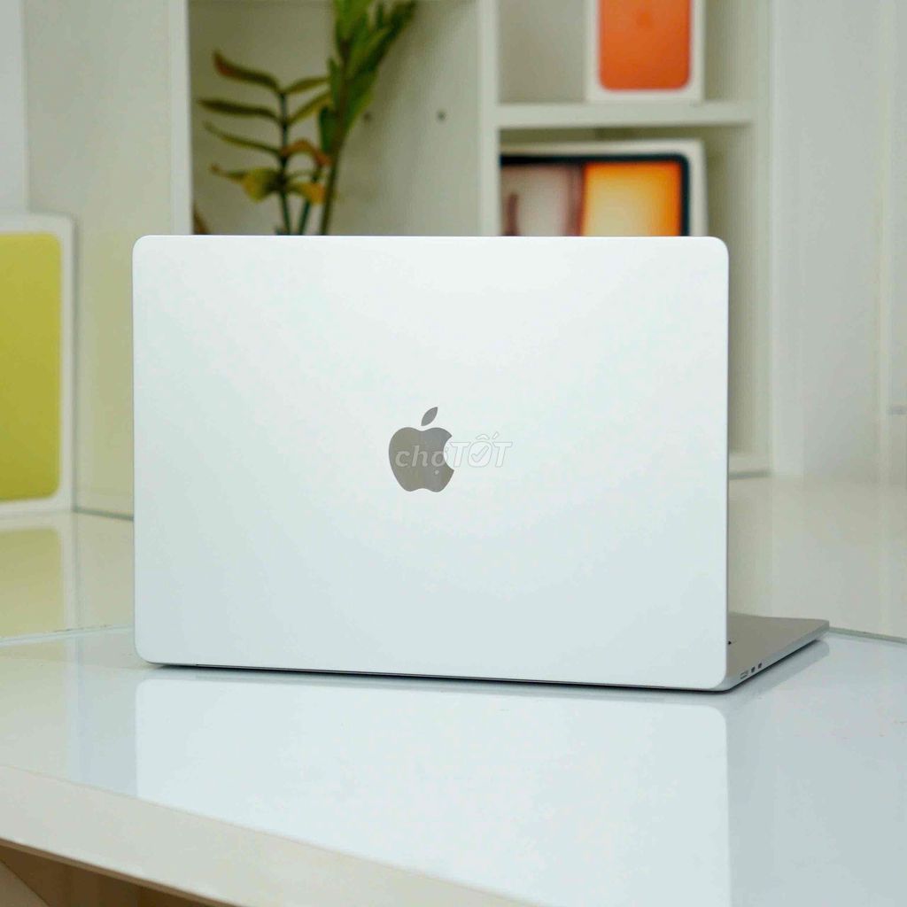Apple Macbook Air M3 15 inch 16GB/256GB Bạc 99%. Mua bán Laptop tại Quận Thanh Xuân Hà Nội được đăng bởi Nguyễn Văn Toàn hình 1