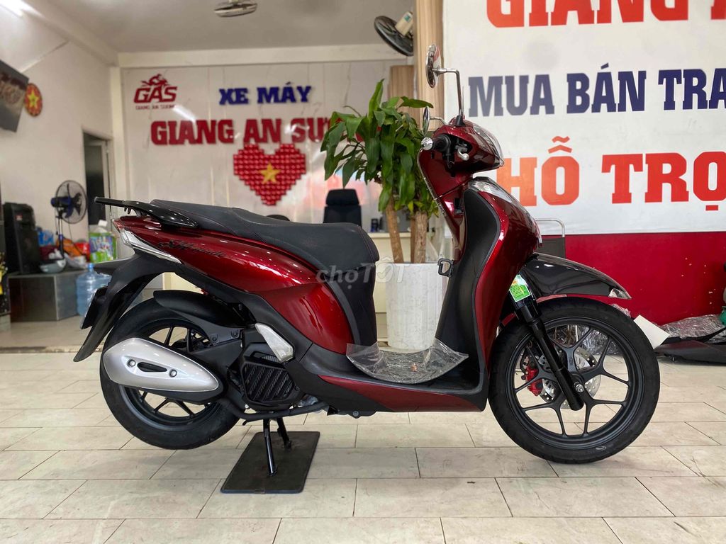 Honda Sh mode 125 abs đk 2020 màu đỏ đen BSTP. Mua bán Xe máy tại Quận 12 Tp Hồ Chí Minh được đăng bởi Xe Máy Hoàng Giang An Sương  hình 3