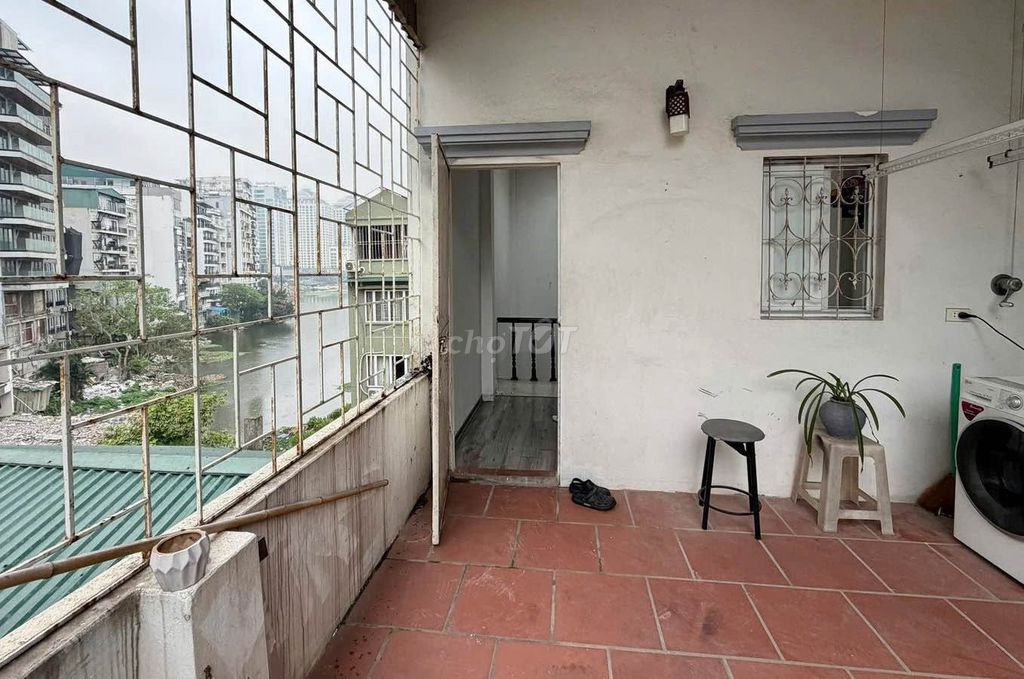 Продается дом Xuan Dieu, Тэй Хо, 30 м², 4 этажа, около 8 миллиардов долларов